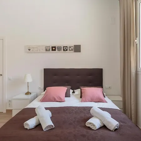 Sagrada Familia Apartment *